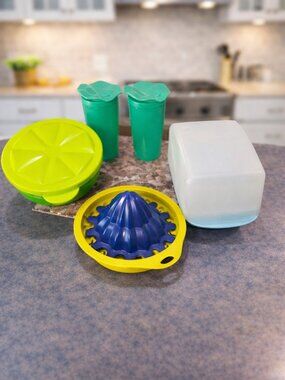 📌10 Pcs S & P Shakers, Impressions  Butter Dish, Lemon Juicer, Fruit Bowl